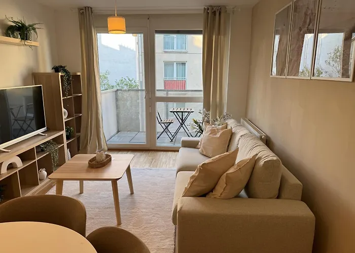公寓 1br, Train Station, Central, Modern *